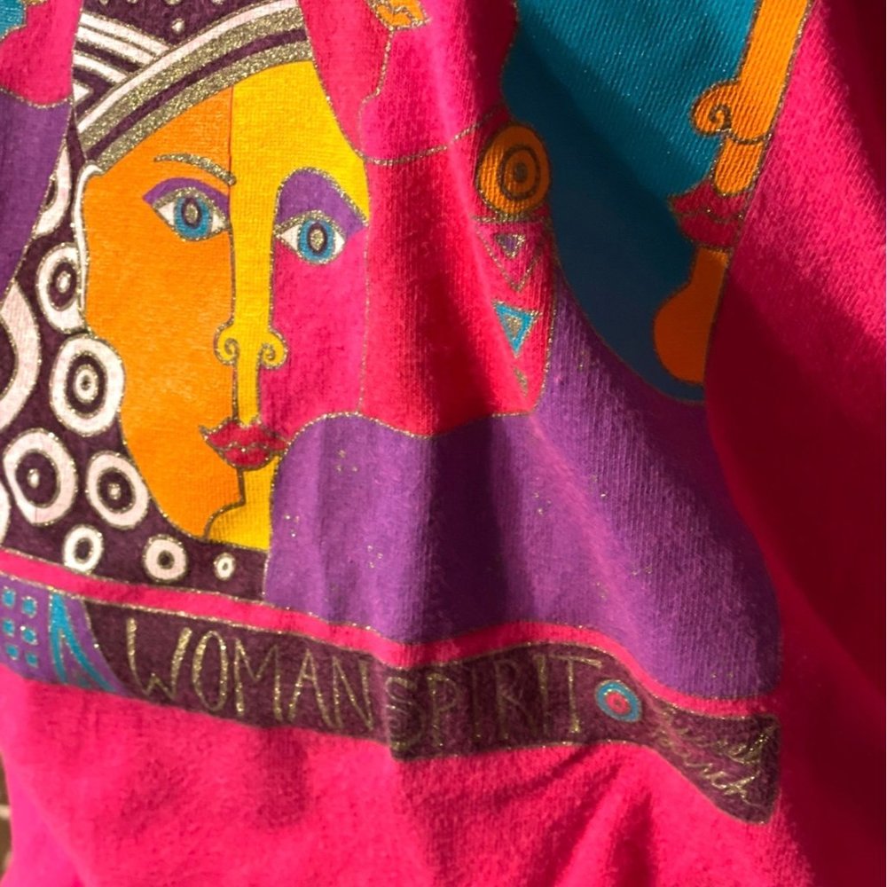 Vintage 90's Laurel Burch Women Spirit Pink Pride Graphic Print One Size T-Shirt - Picture 4 of 9
